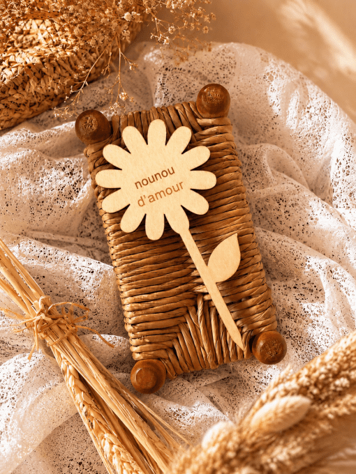 Fleur en bois personnalisée – Pic décoratif