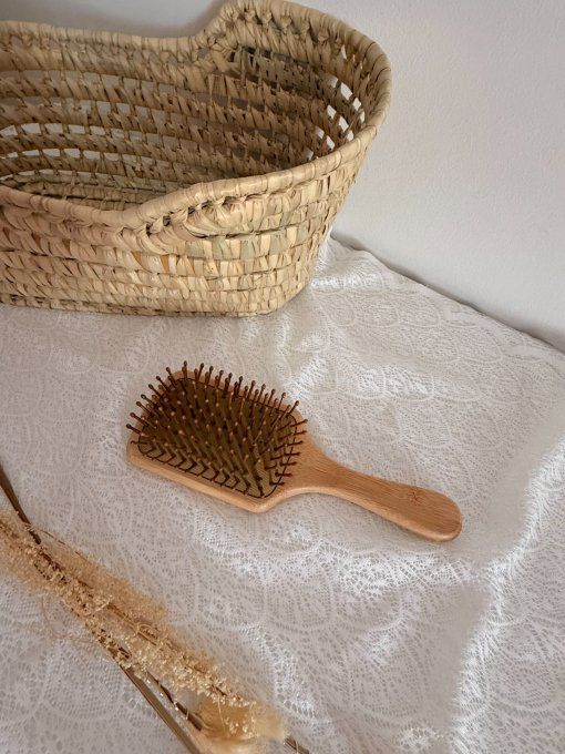 Brosse à cheveux en bambou pour adulte gravée