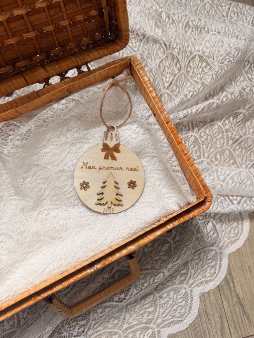 Boules de Noël personnalisées – Bois & Petit décor en relief