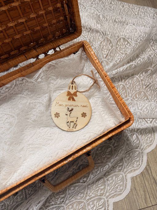 Boules de Noël personnalisées – Bois & Petit décor en relief